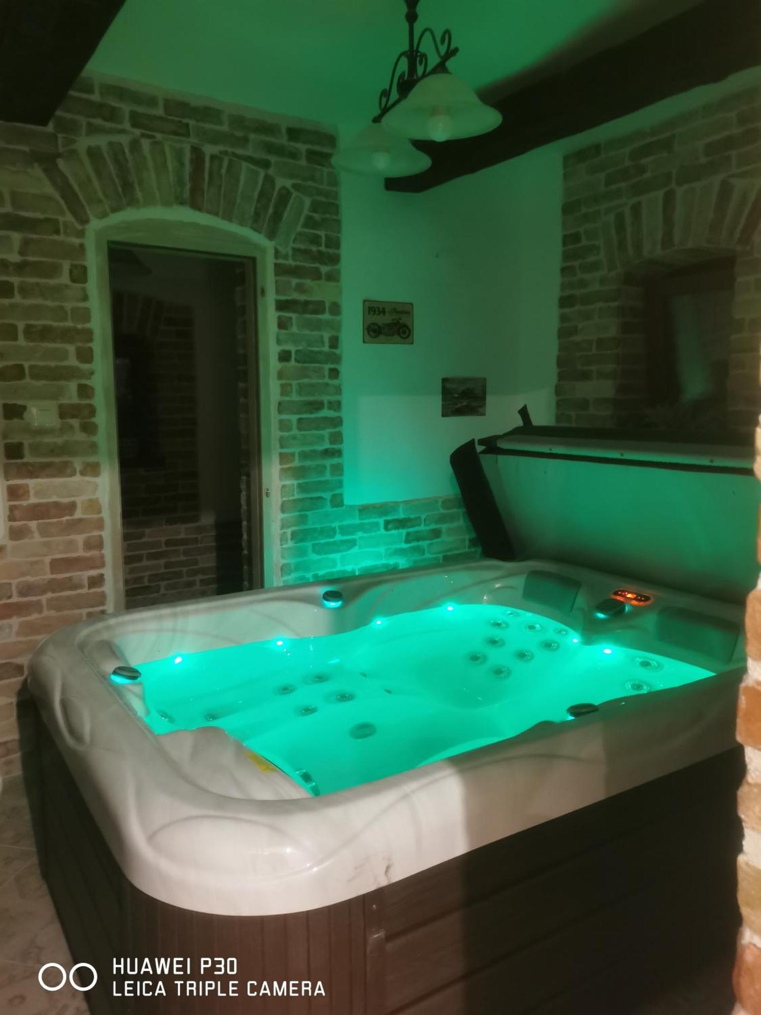 Kuria Private Wellness Апартаменти Будапешт